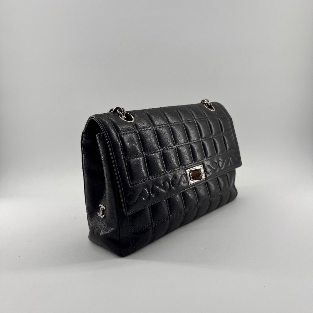 Chanel 2.55